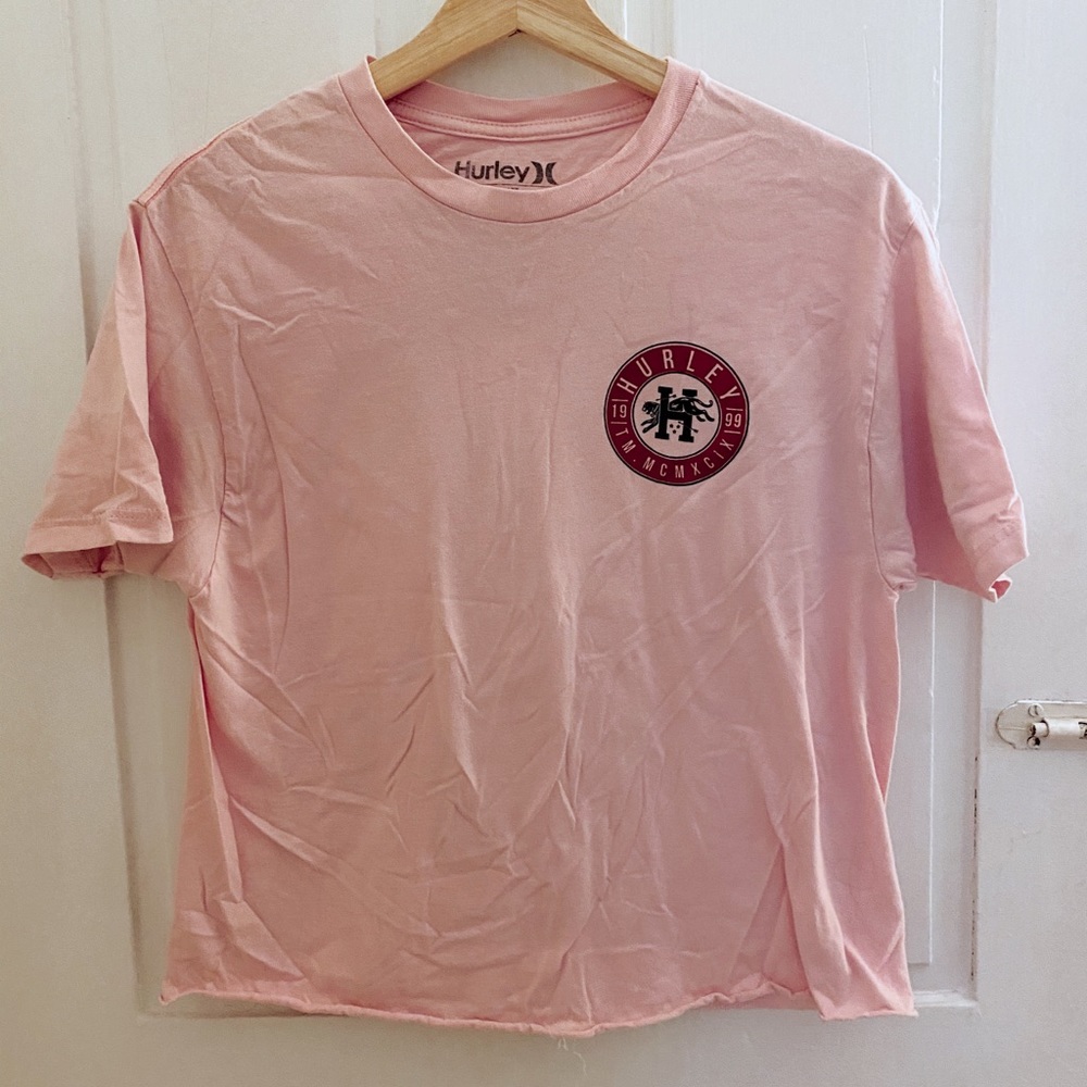 Pink cropped Hurley Tee